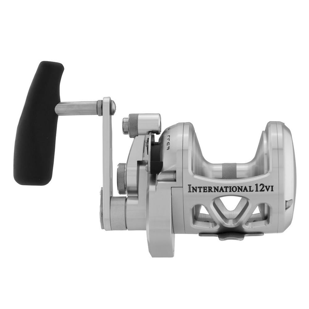 Open Box PENN International 12VI Silver